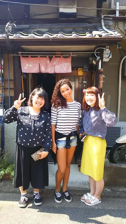 Nostalgic Guesthouse For 1 To 3 Females Or A Group Of 4 People Or More Kyoto 0*,